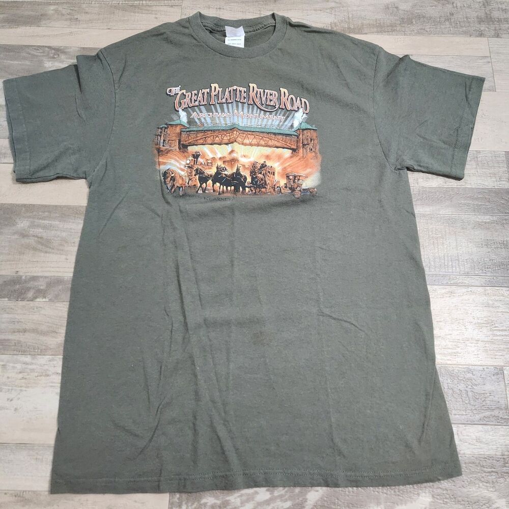 Vtg The Great Platte River Road Archway Monument T Shirt Mens L Delta Pro Green
